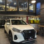 Nissan Kicks X TWO TONE photo 2