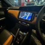 Nissan Kicks X TWO TONE photo 11